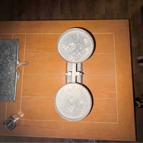 Farmhouse Balance Scale - Picture 3 of 5